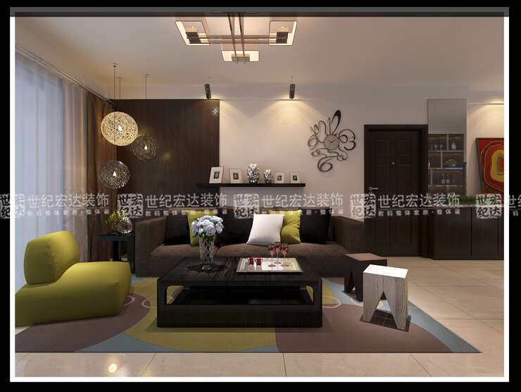 沙發背景墻的造型采用了不規則的平衡設計法，隔板的設計可以增加擺放相框飾品的空間，讓家有一個溫馨交流的區域，現代感強的掛表也讓整個空間充滿了靈動性。
